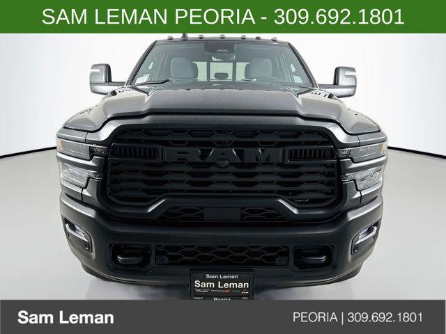 2026 RAM Ram 3500 RAM 3500 TRADESMAN CREW CAB 4X4 8 BOX