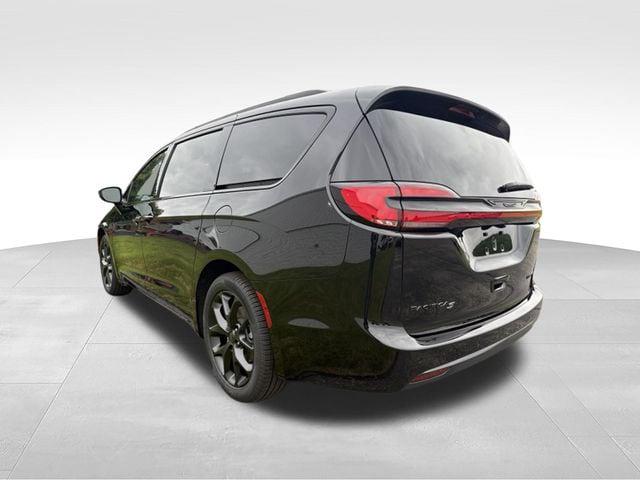 2027 Chrysler Pacifica PACIFICA LIMITED