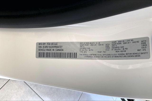 2027 Chrysler Pacifica Limited