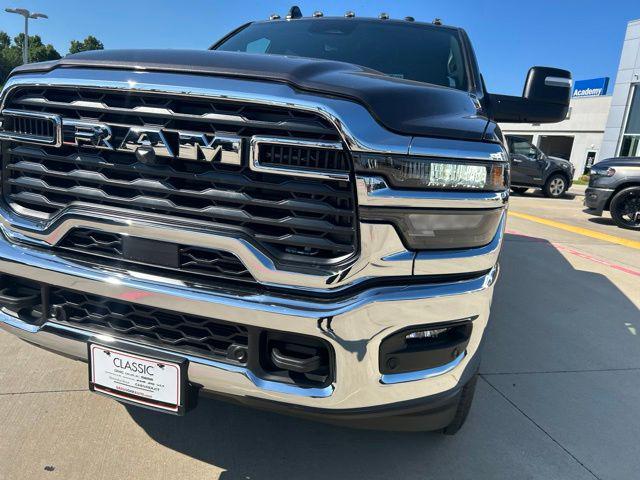 2026 RAM 2500 RAM 2500 TRADESMAN CREW CAB 4X4 64 BOX