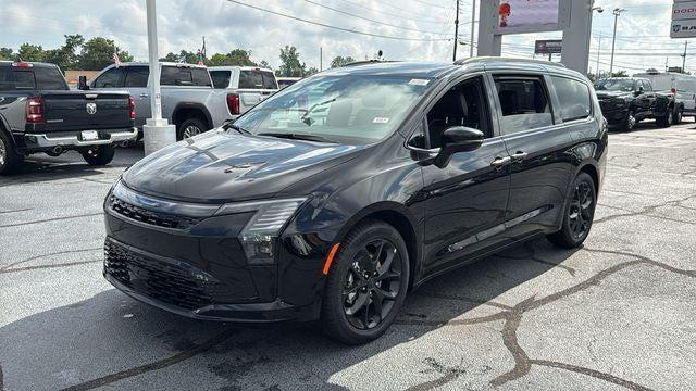2027 Chrysler Pacifica Limited