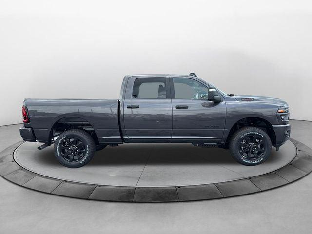 2026 Ram 2500 Big Horn Crew Cab 4x4 64 Box