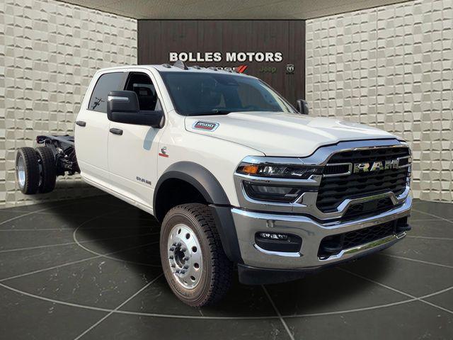 2026 RAM 4500 Chassis RAM 4500 BIG HORN CHASSIS CREW CAB 4X4 84 CA