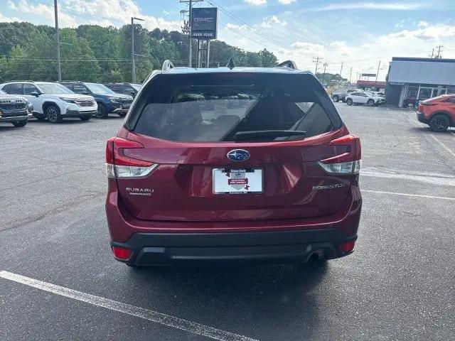 2024 Subaru Forester Premium