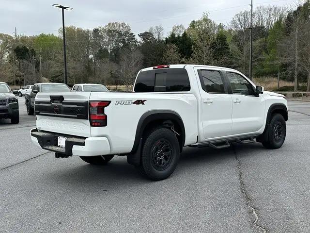 2026 Nissan Frontier Crew Cab Long Bed PRO-4X 4x4