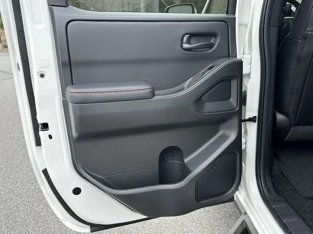 2026 Nissan Frontier Crew Cab Long Bed PRO-4X 4x4