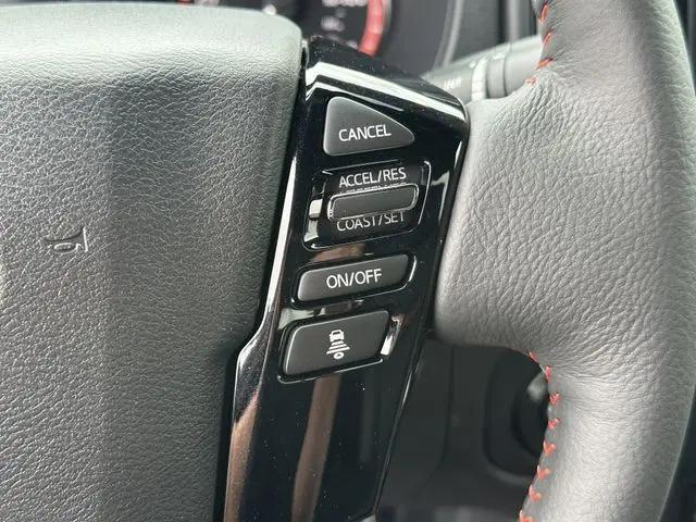 2026 Nissan Frontier Crew Cab Long Bed PRO-4X 4x4