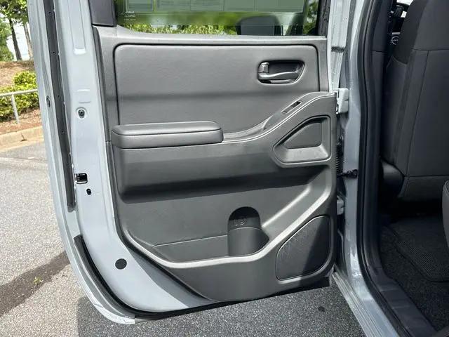 2026 Nissan Frontier Crew Cab Long Bed SV 4x4