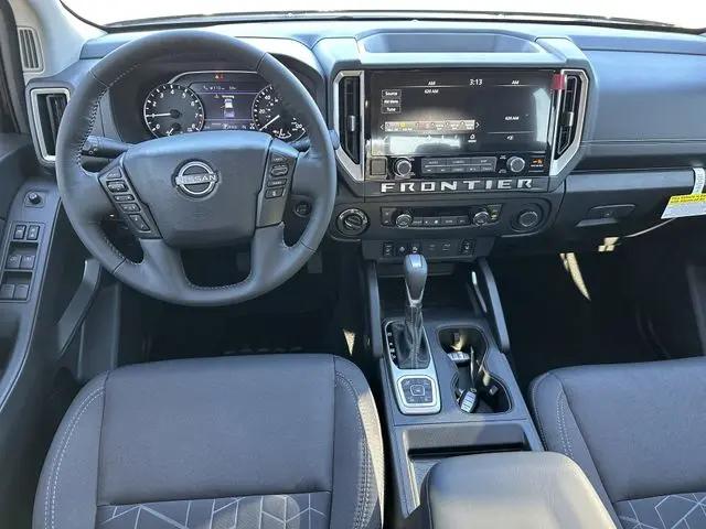 2026 Nissan Frontier Crew Cab SV 4x4