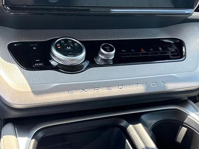 2026 Ford Expedition Max Active MAX