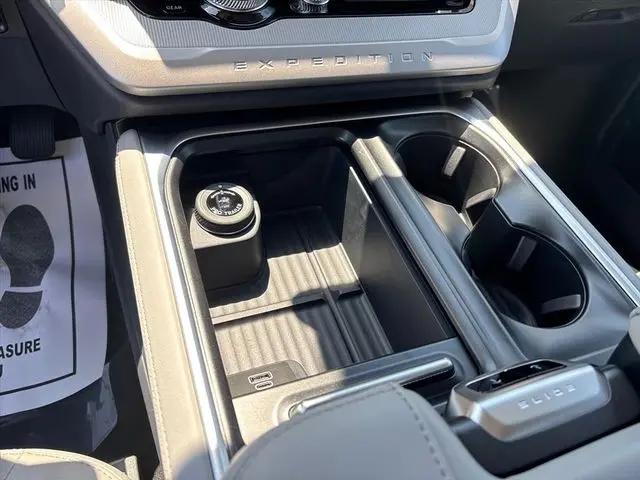 2026 Ford Expedition Max Active MAX