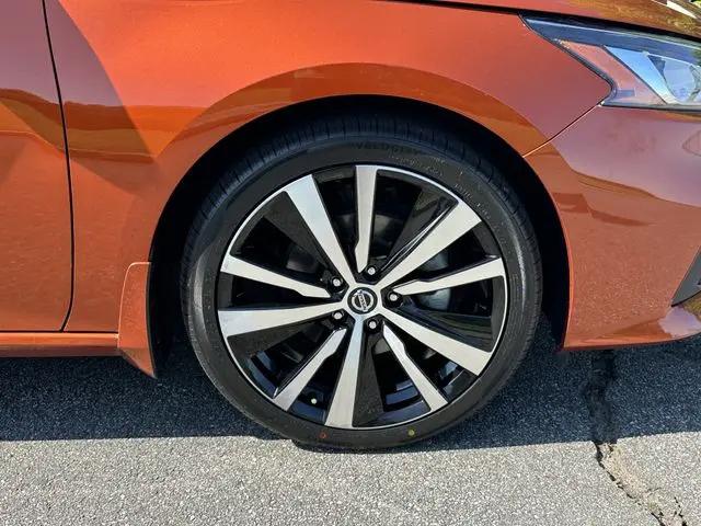 2021 Nissan Altima SR FWD