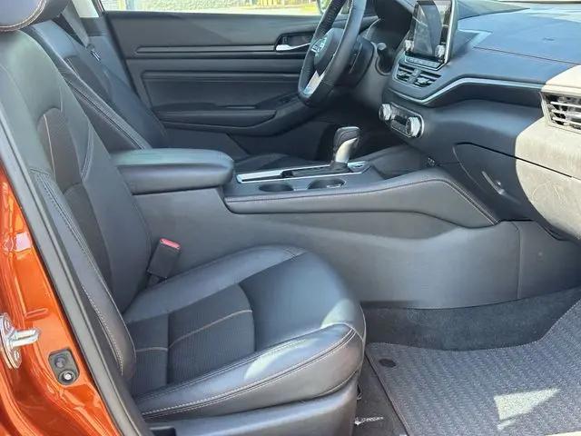 2021 Nissan Altima SR FWD