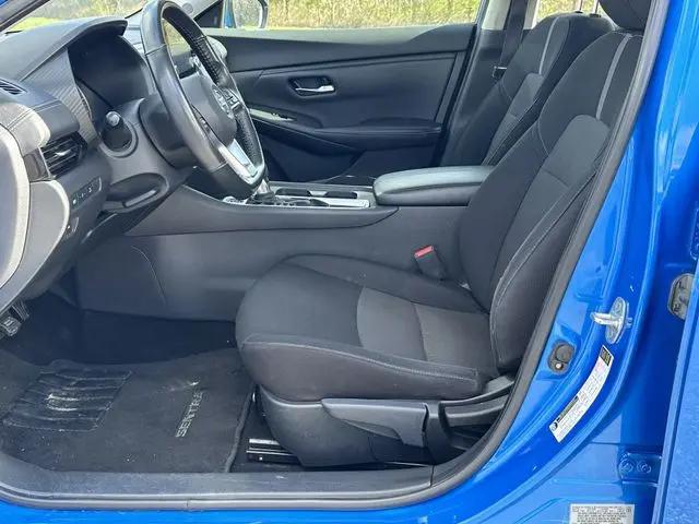 2023 Nissan Sentra SV Xtronic CVT