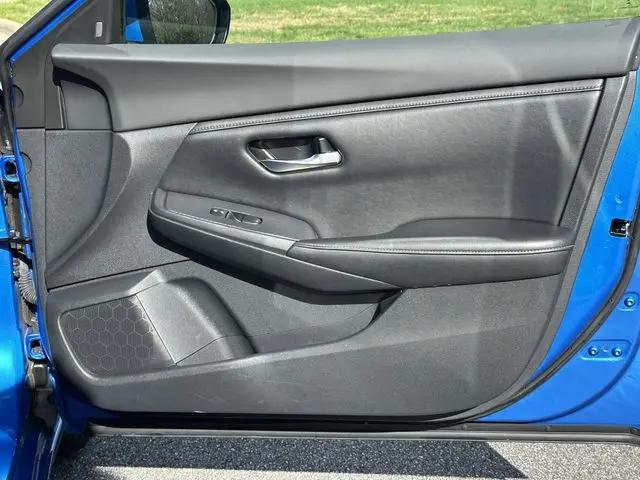 2023 Nissan Sentra SV Xtronic CVT