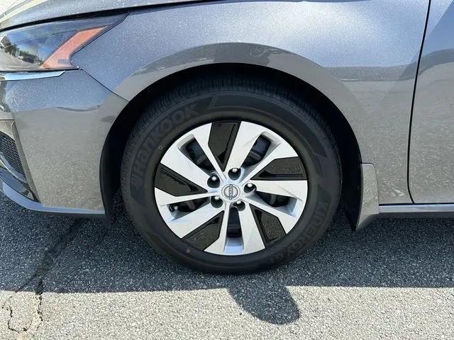 2025 Nissan Altima S FWD