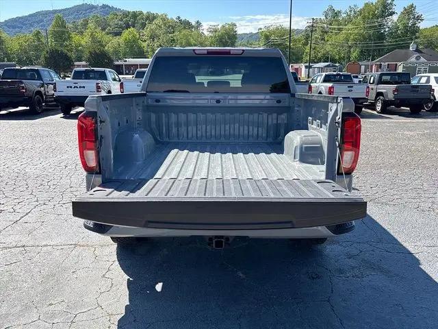 2025 GMC Sierra 1500 4WD Crew Cab Short Box Pro