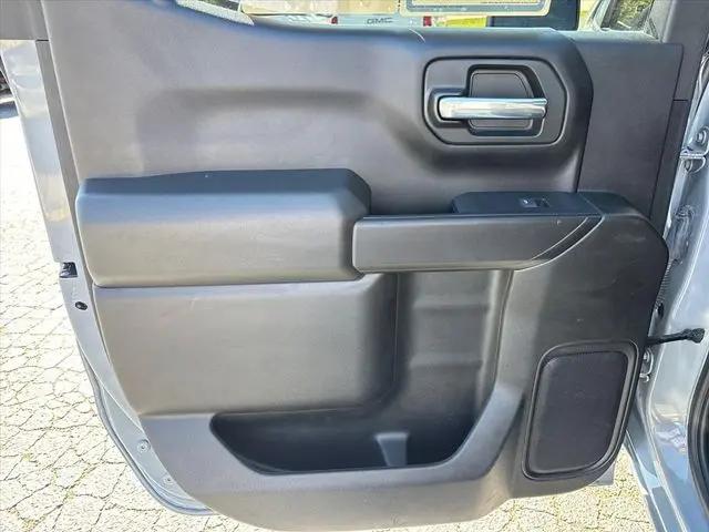 2025 GMC Sierra 1500 4WD Crew Cab Short Box Pro