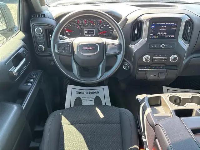 2025 GMC Sierra 1500 4WD Crew Cab Short Box Pro