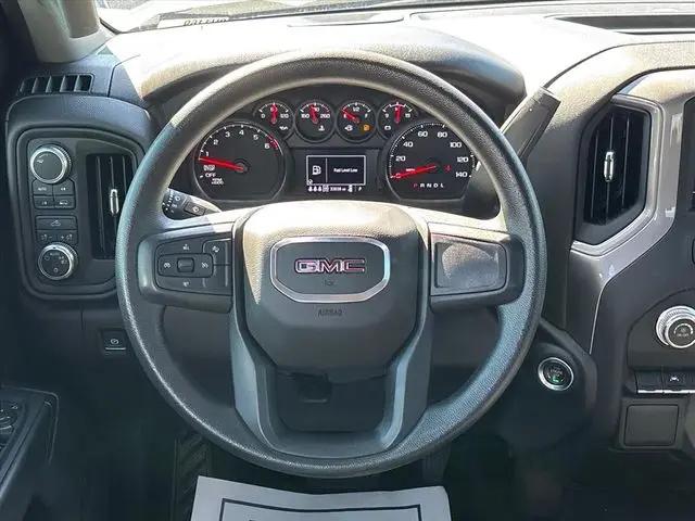 2025 GMC Sierra 1500 4WD Crew Cab Short Box Pro