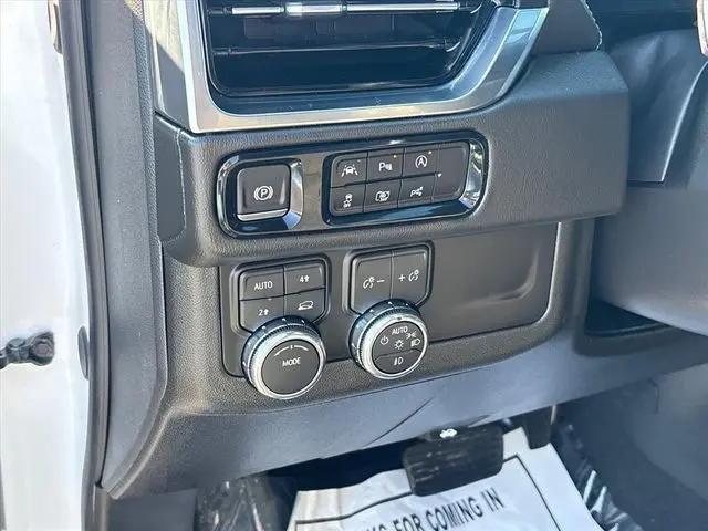 2026 GMC Yukon XL Denali 4WD