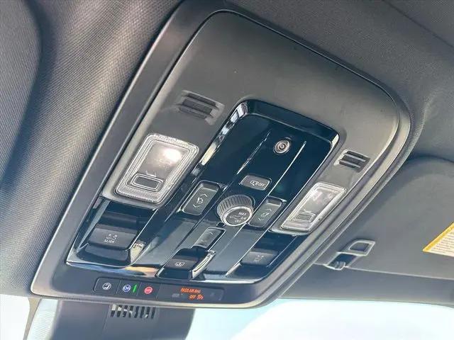 2026 GMC Yukon XL Denali 4WD