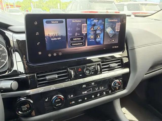 2026 Nissan Pathfinder SV