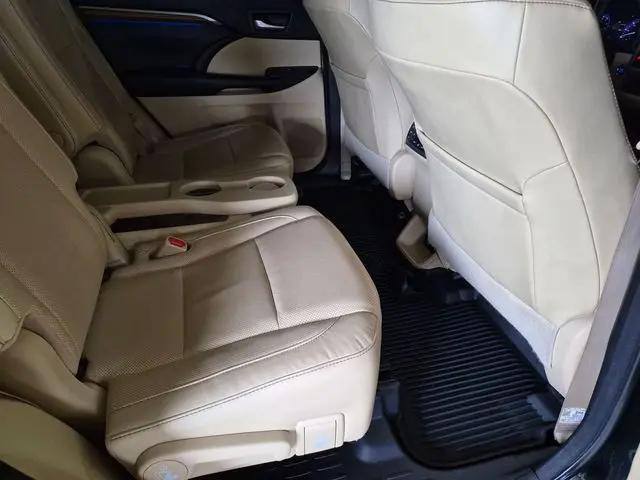 2018 Toyota Highlander Limited Platinum