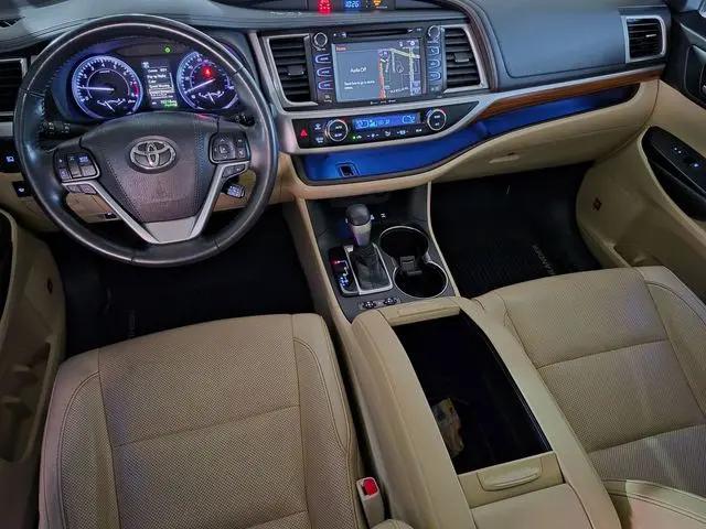 2018 Toyota Highlander Limited Platinum