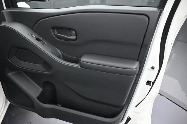 2026 Nissan Frontier Crew Cab SV 4x2