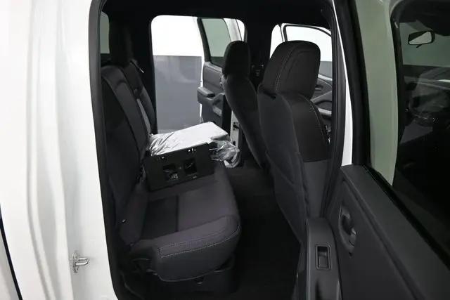 2026 Nissan Frontier Crew Cab SV 4x2
