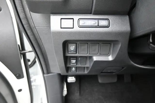 2026 Nissan Frontier Crew Cab SV 4x2