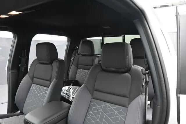 2026 Nissan Frontier Crew Cab SV 4x2
