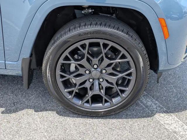 2026 Jeep Grand Cherokee L Summit 4x4