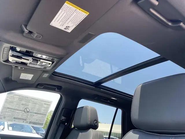 2026 Chevrolet Tahoe 4WD RST