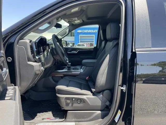 2026 Chevrolet Silverado 1500 4WD Crew Cab Short Bed LT Trail Boss