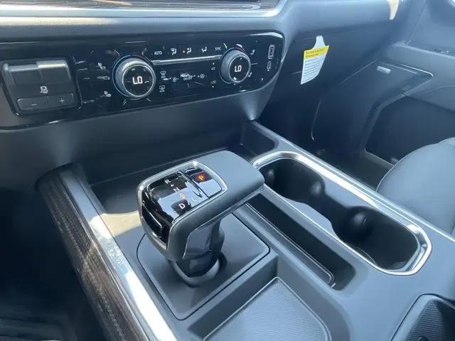 2026 Chevrolet Silverado 1500 4WD Crew Cab Short Bed LT Trail Boss