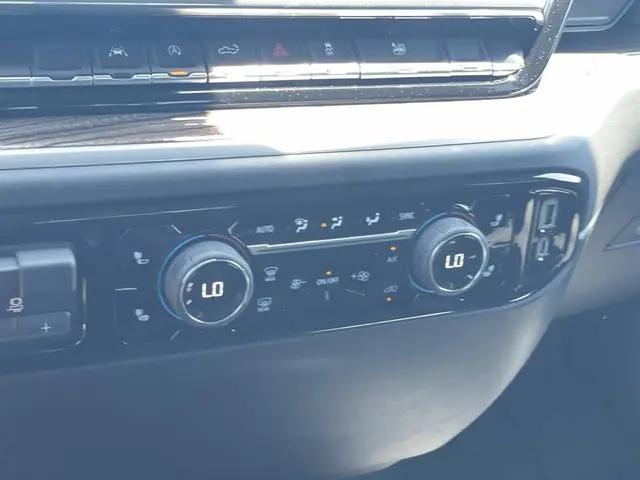 2026 Chevrolet Silverado 1500 4WD Crew Cab Short Bed RST