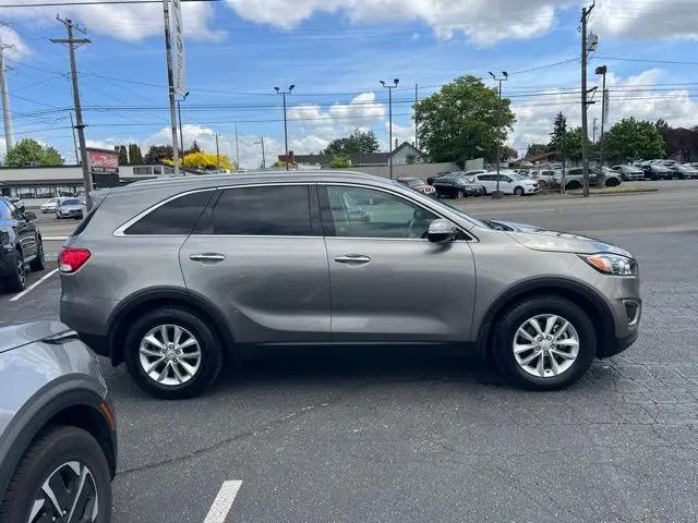 2016 Kia Sorento 2.4L LX