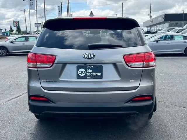 2016 Kia Sorento 2.4L LX