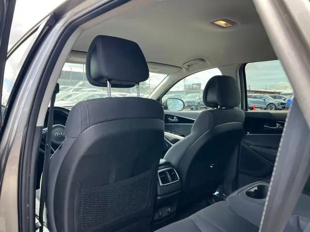 2016 Kia Sorento 2.4L LX