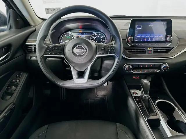 2024 Nissan Altima SV FWD