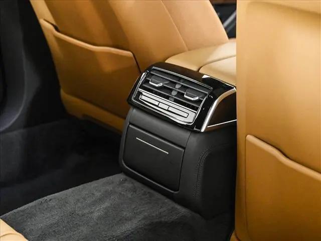 2025 Audi A8 L 55 TFSI quattro Tiptronic