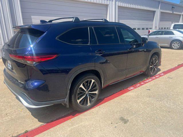 2022 Toyota Highlander XSE