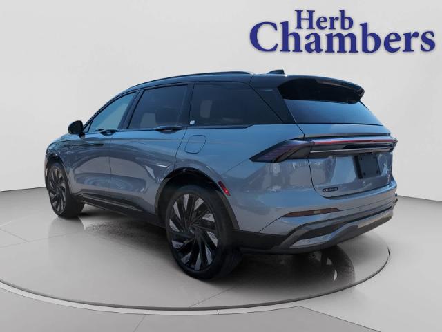 2025 Lincoln Nautilus Reserve