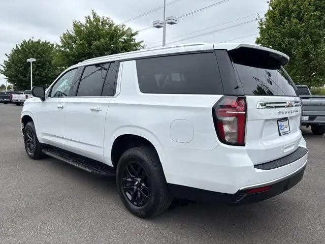 2022 Chevrolet Suburban 4WD LS