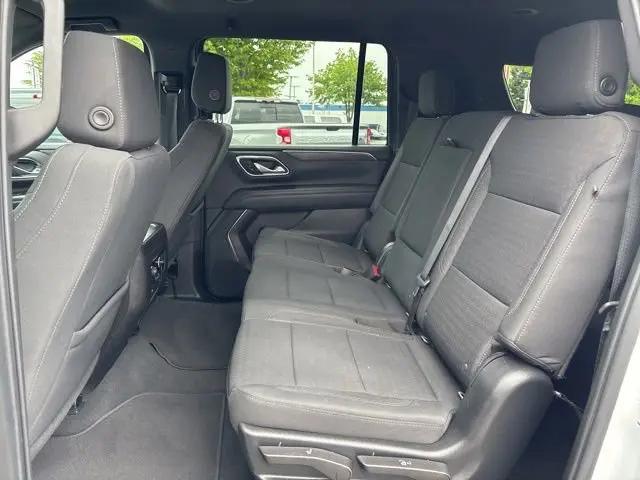 2022 Chevrolet Suburban 4WD LS