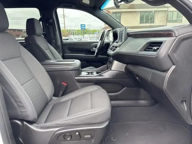 2022 Chevrolet Suburban 4WD LS