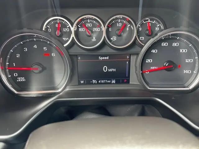 2022 Chevrolet Suburban 4WD LS