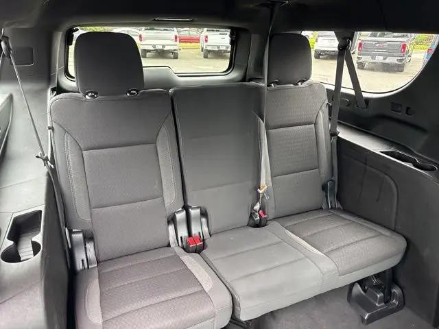 2022 Chevrolet Suburban 4WD LS